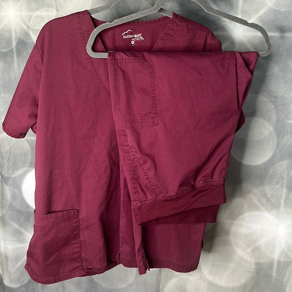 Uniform advantage Buttersoft stretch scrub set